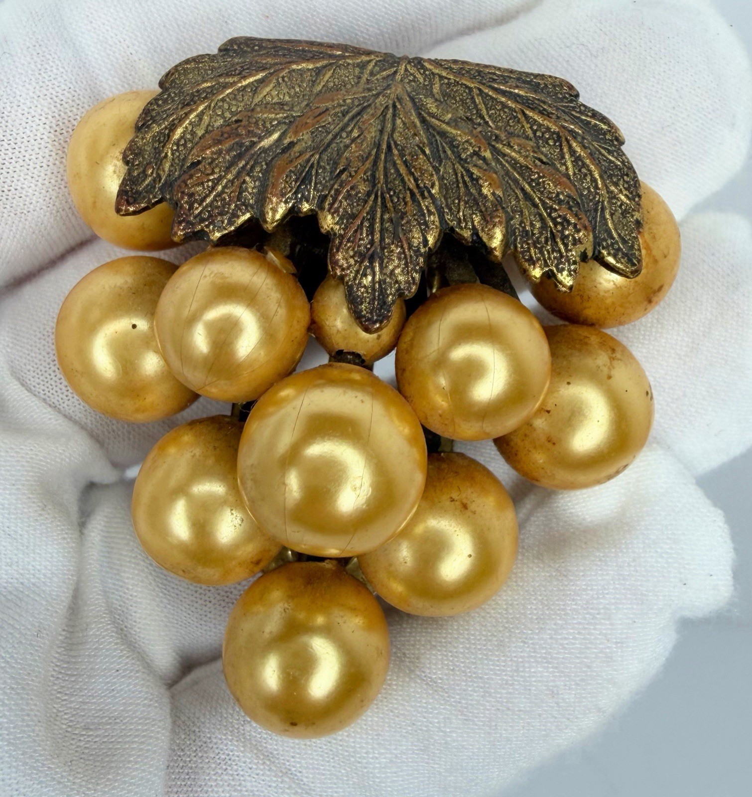 Vintage LARGE 2” Gold Tone Bunch Of Grapes Faux Pearl Antique Fur Clip 1930s