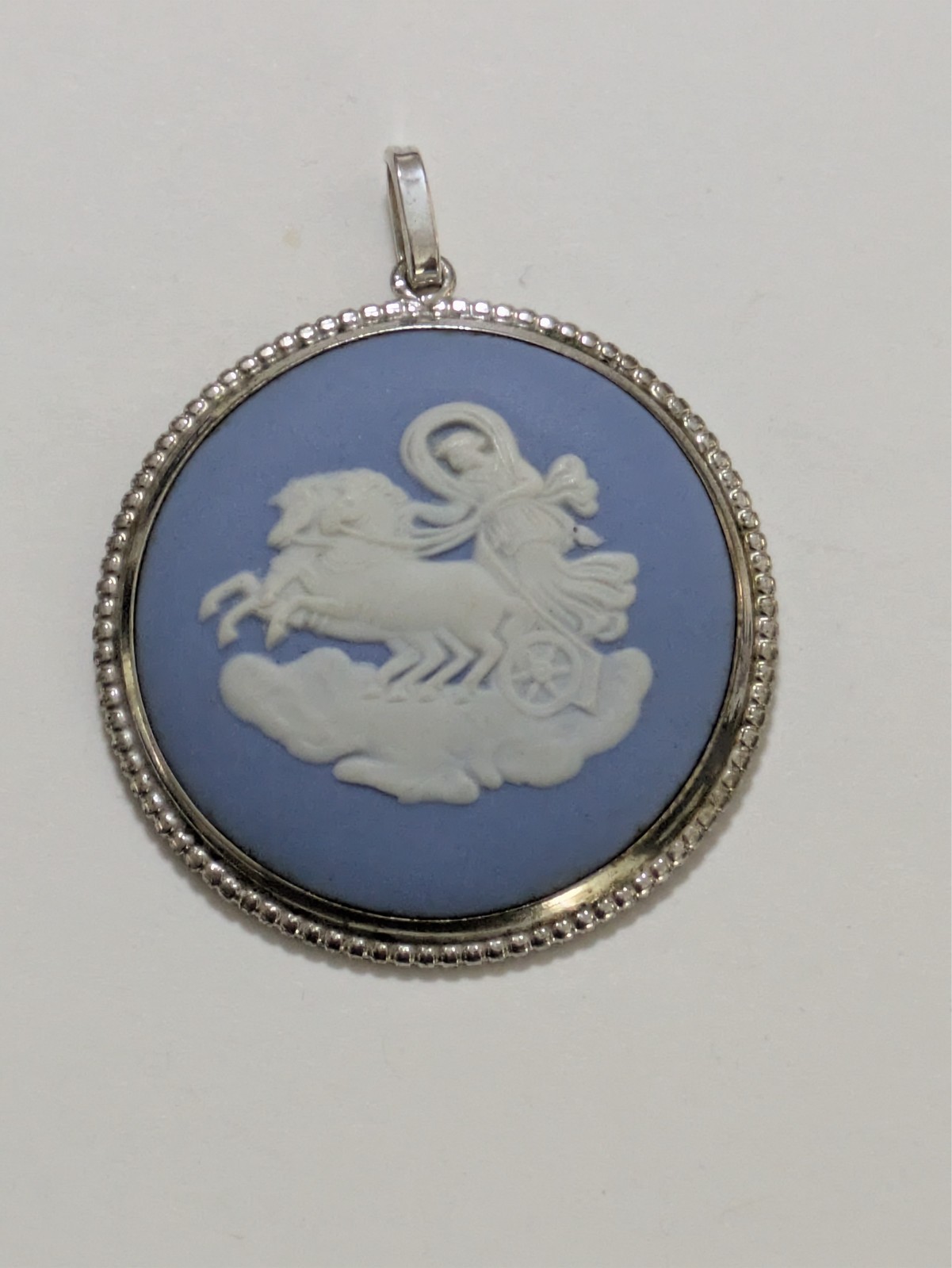 Wedgwood Cameo Pendant Horse & Chariot # B67 Sterling Silver England VINTAGE