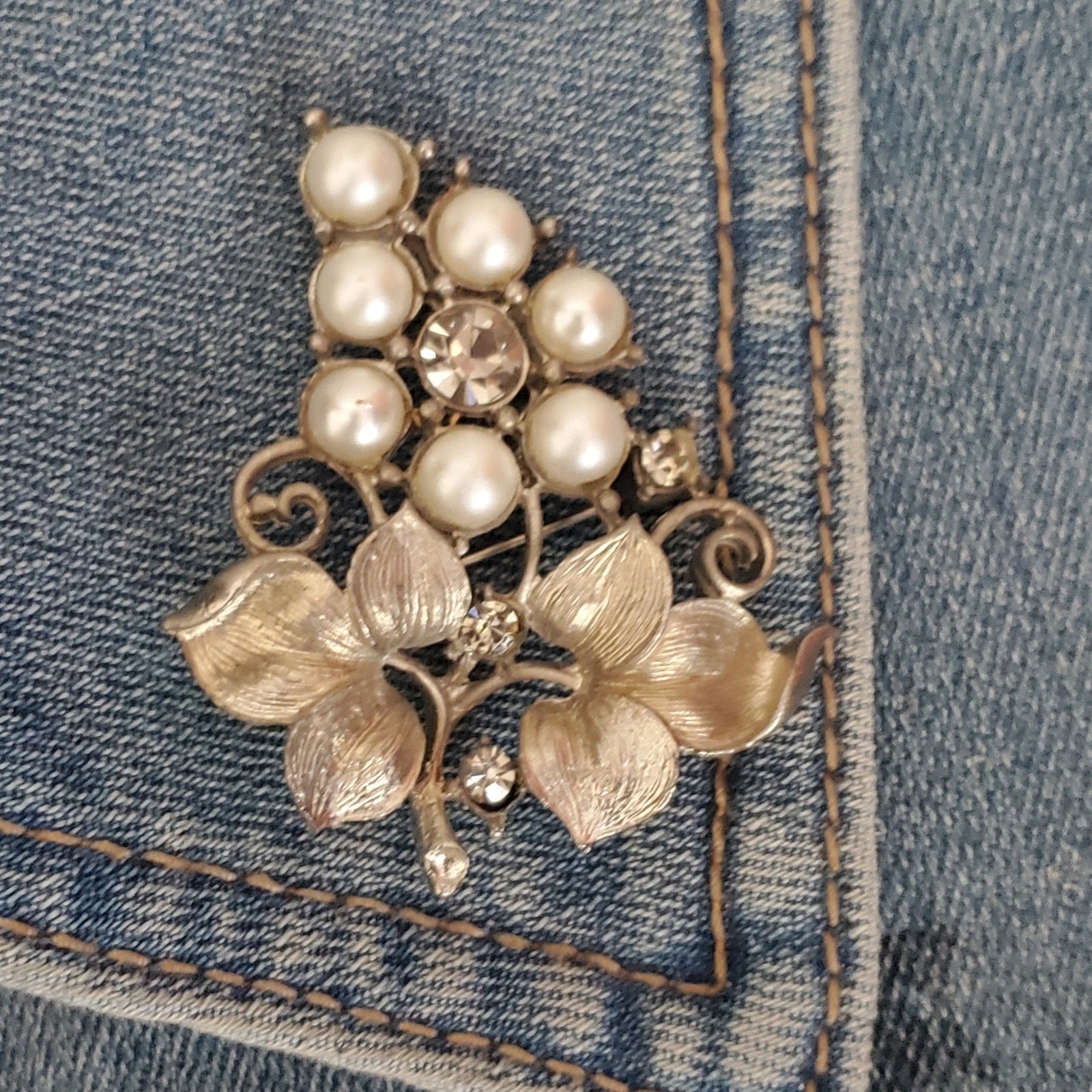Vintage Grape Cluster Brooch Silver Tone with Rhinestones and Faux Pearls