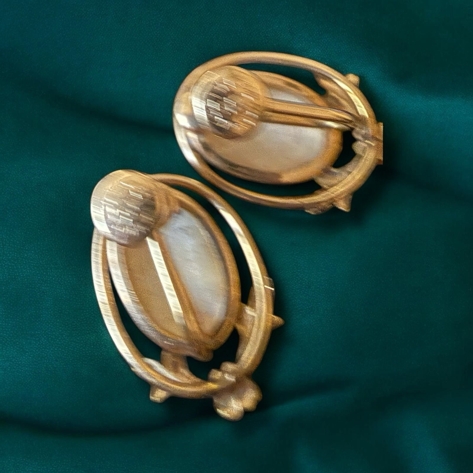 Signed Carl-Art Portrait Earrings 12K Gold Filled Vintage Screw Back