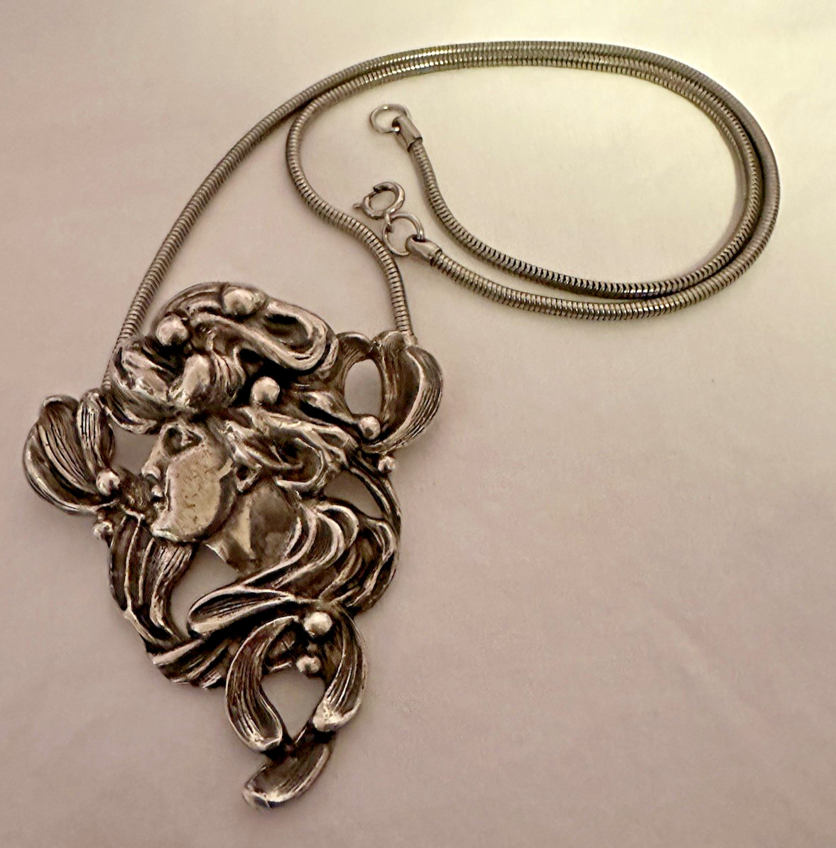 Vintage Art Nouveau W. Kerr American Beauty Woman ALVA Museum pendant necklace