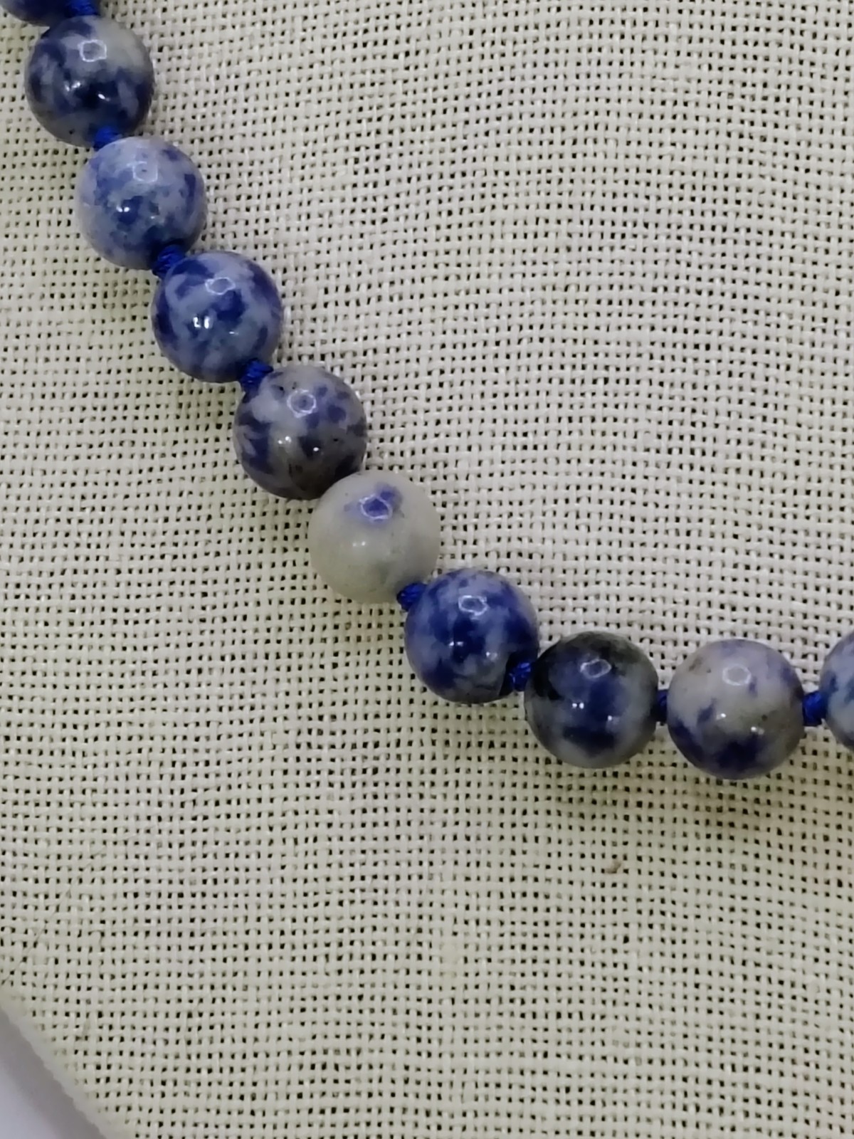 N605 Vintage Sodalite Blue White Gemstone Bead Necklace Hand Knotted 17” 8mm
