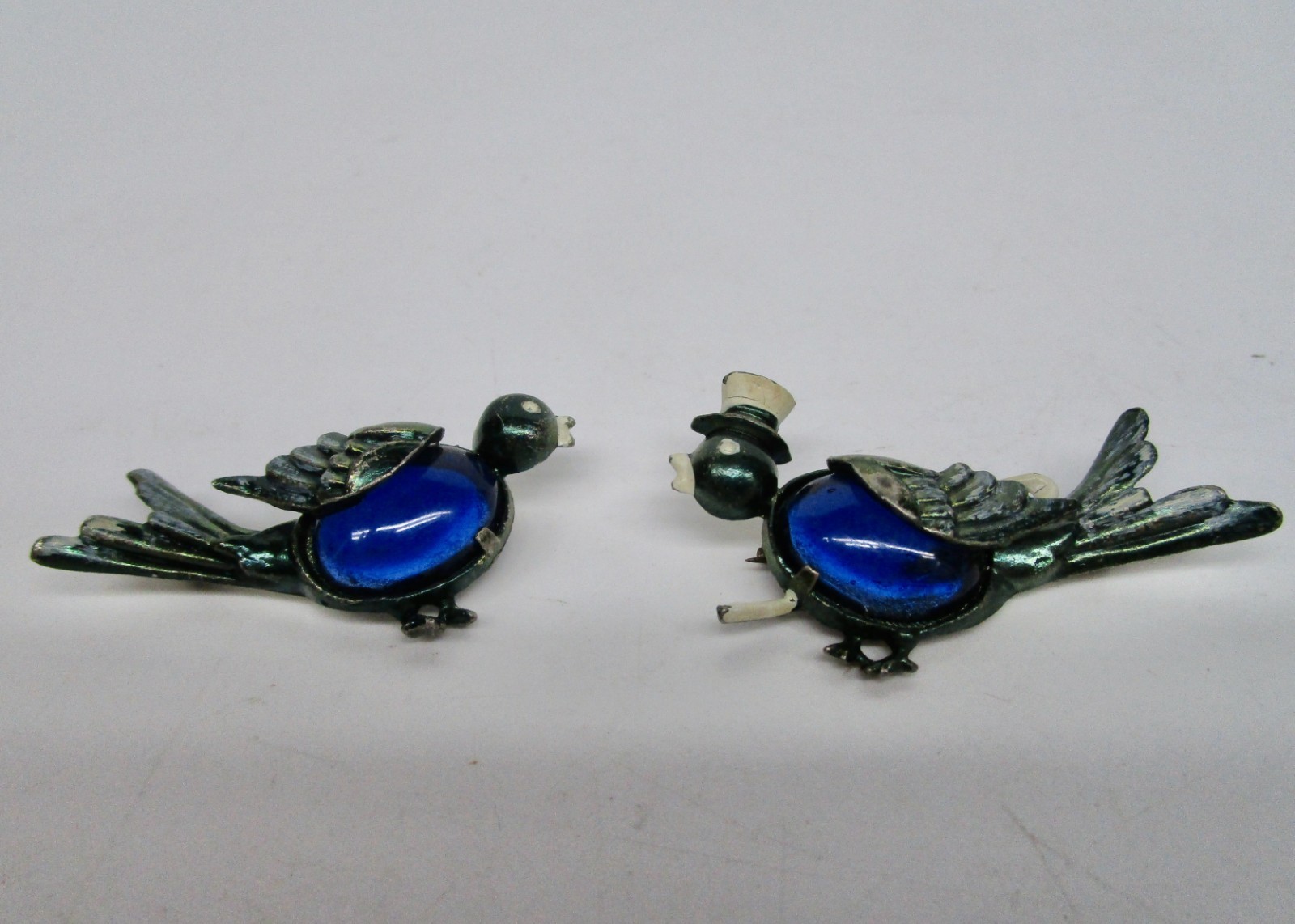 Vintage Coro style brooch pin set Mr. and Mrs. bird jelly belly C clasp unmarked