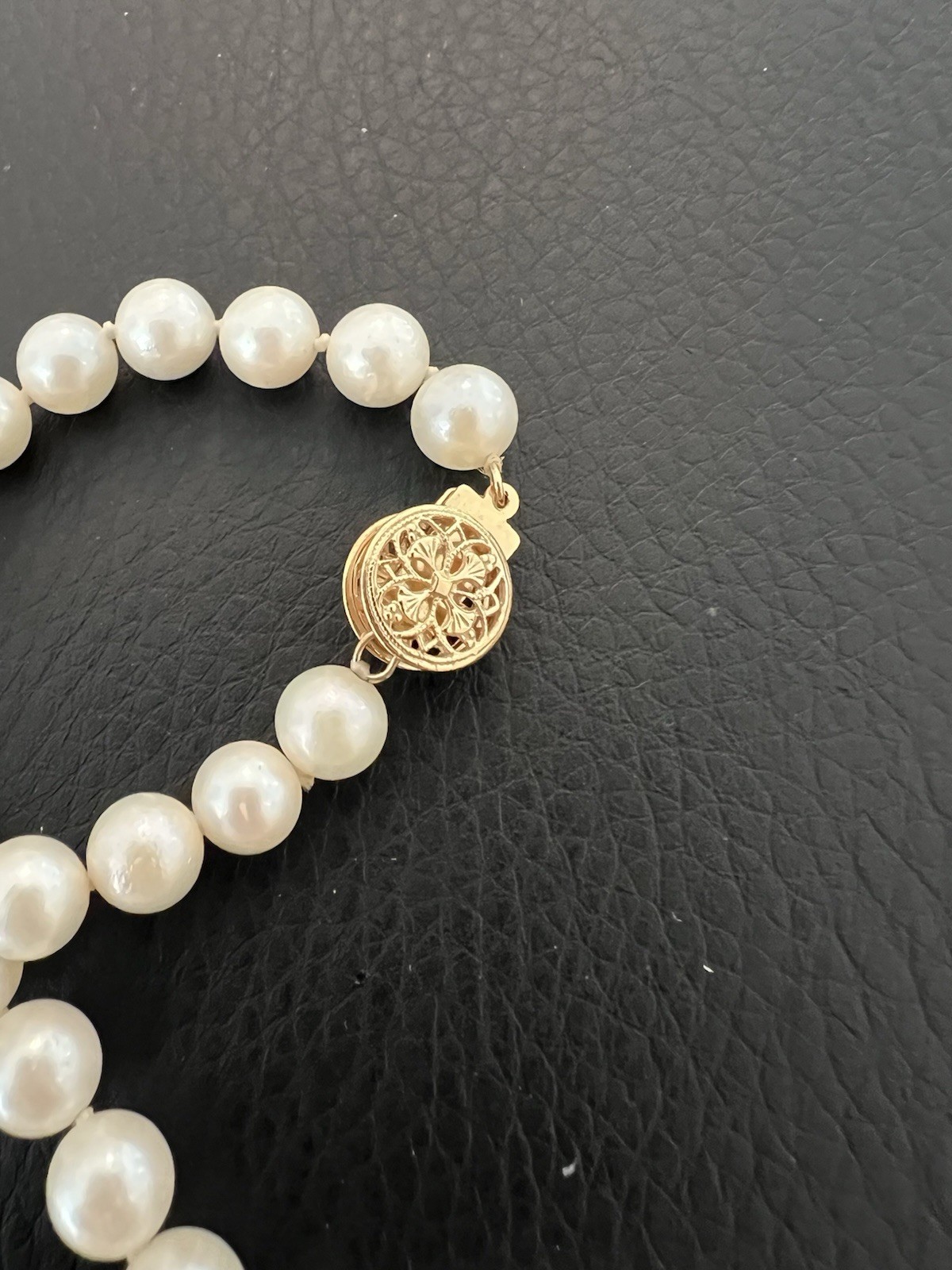 Vintage Estate 6MM Pearl 30″ Long Knotted Necklace 14K Yellow Gold Clasp