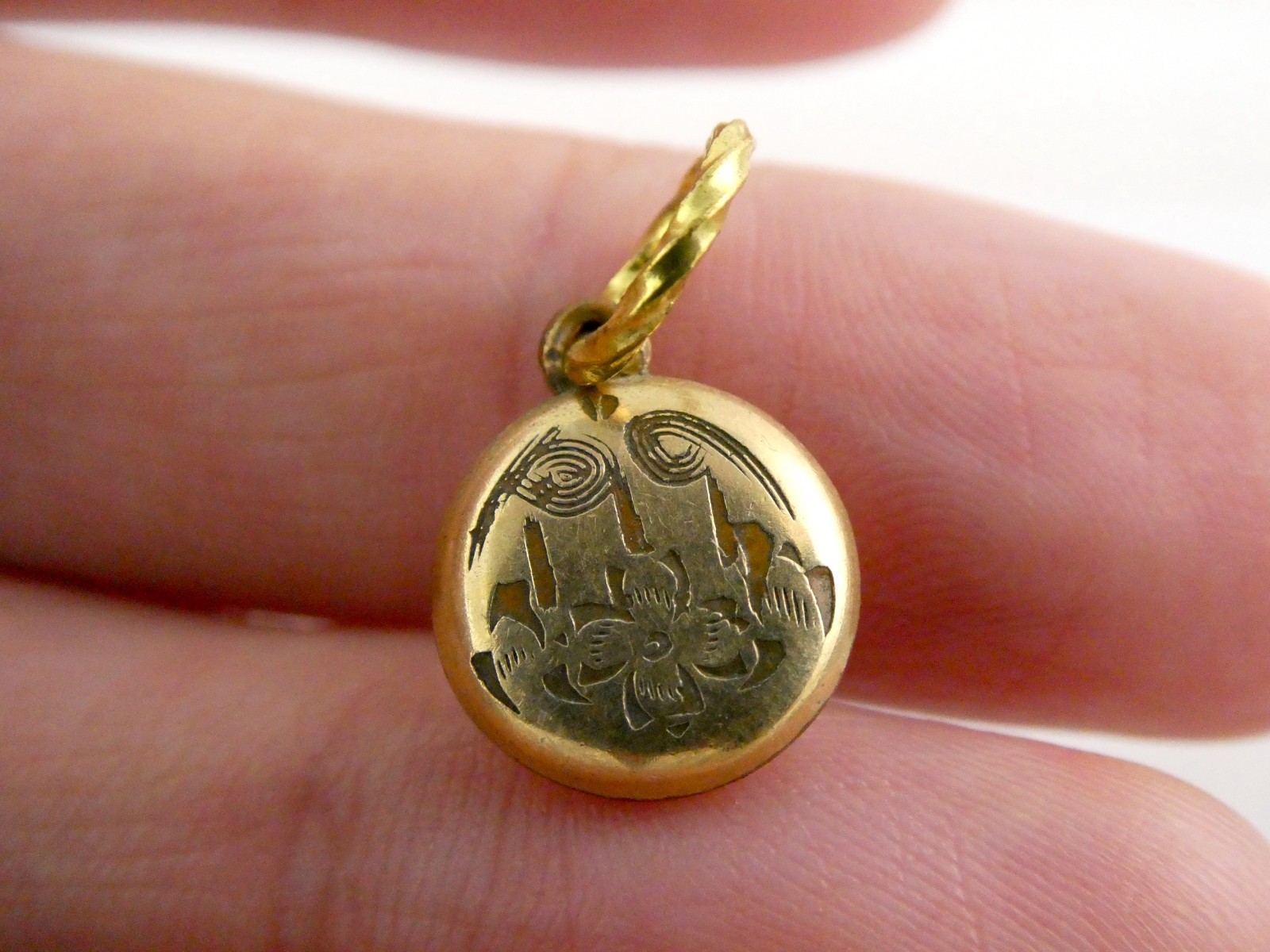 Vintage Unmarked Etched Gold Fill Floral Charm Pendant 1.6g .75 Inch Length