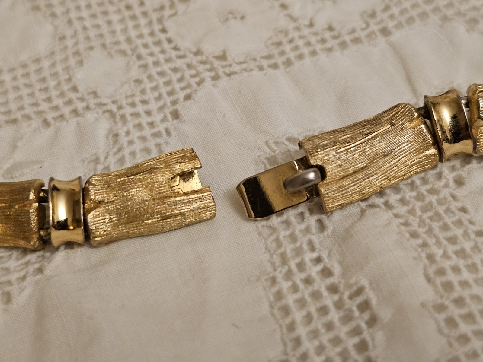Vintage ORENA PARIS Design France Gold Plated Choker Necklace 1970’s RARE