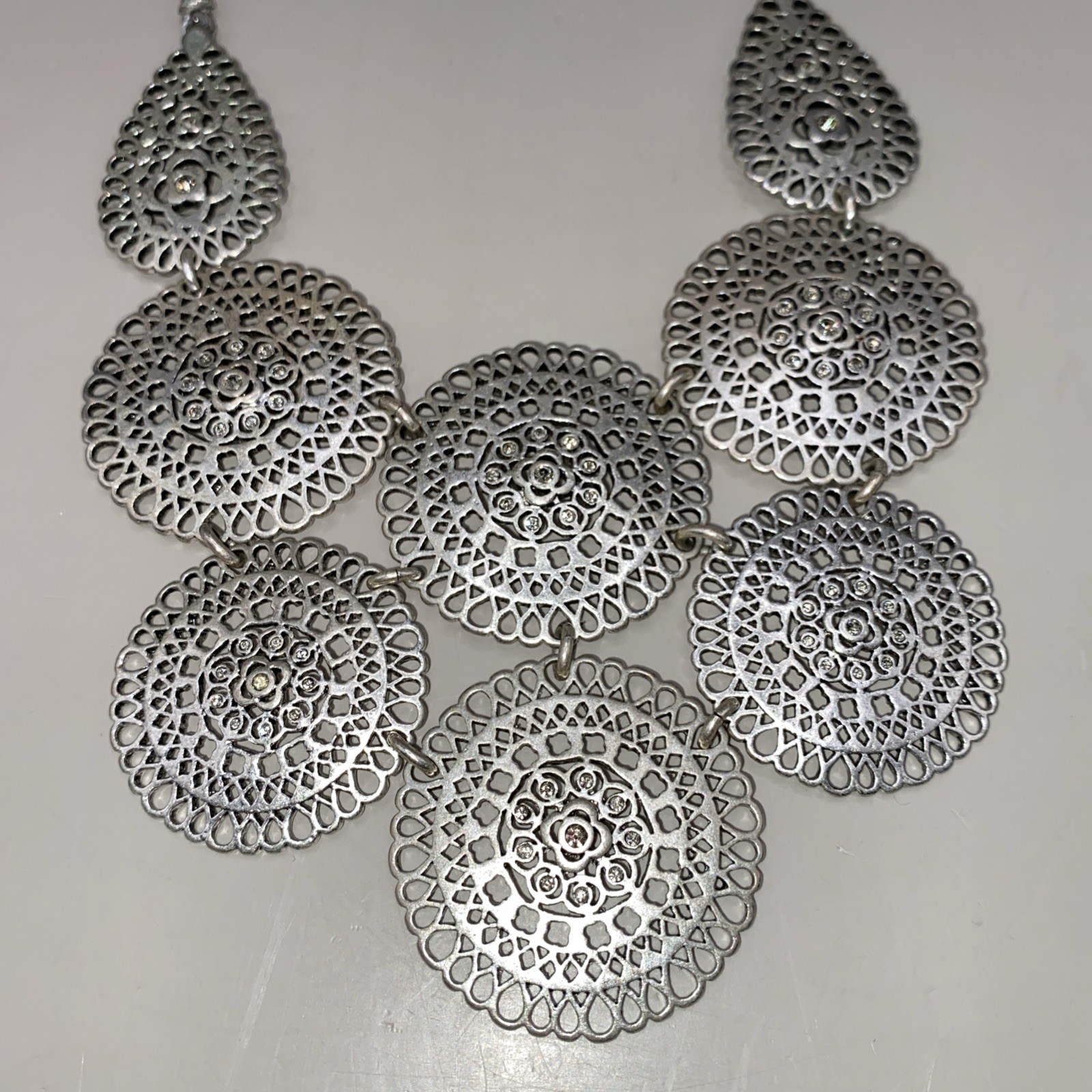 4 VTG Silver Tone Necklaces + Earrings Filigree Medallion Stella & Dot Rope GLAM
