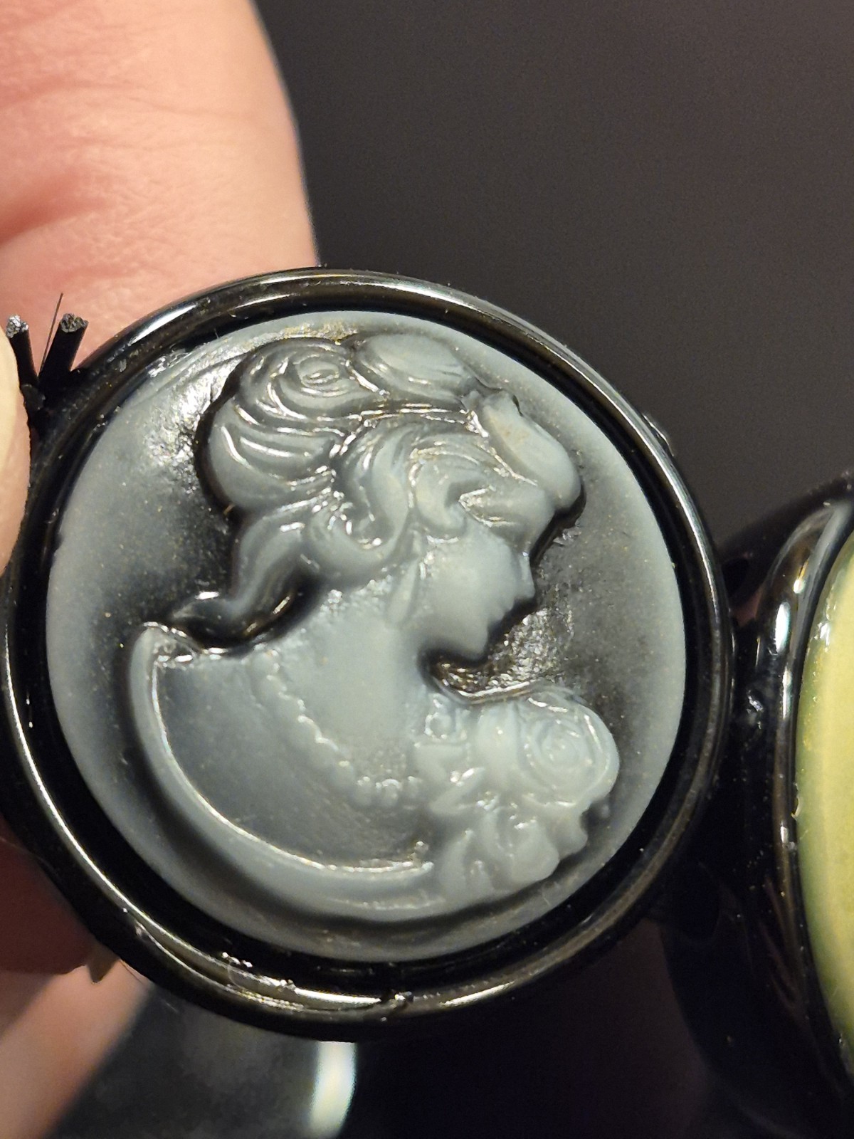 Vintage Black And MULTICOLOR Cameo Stretch Bracelet