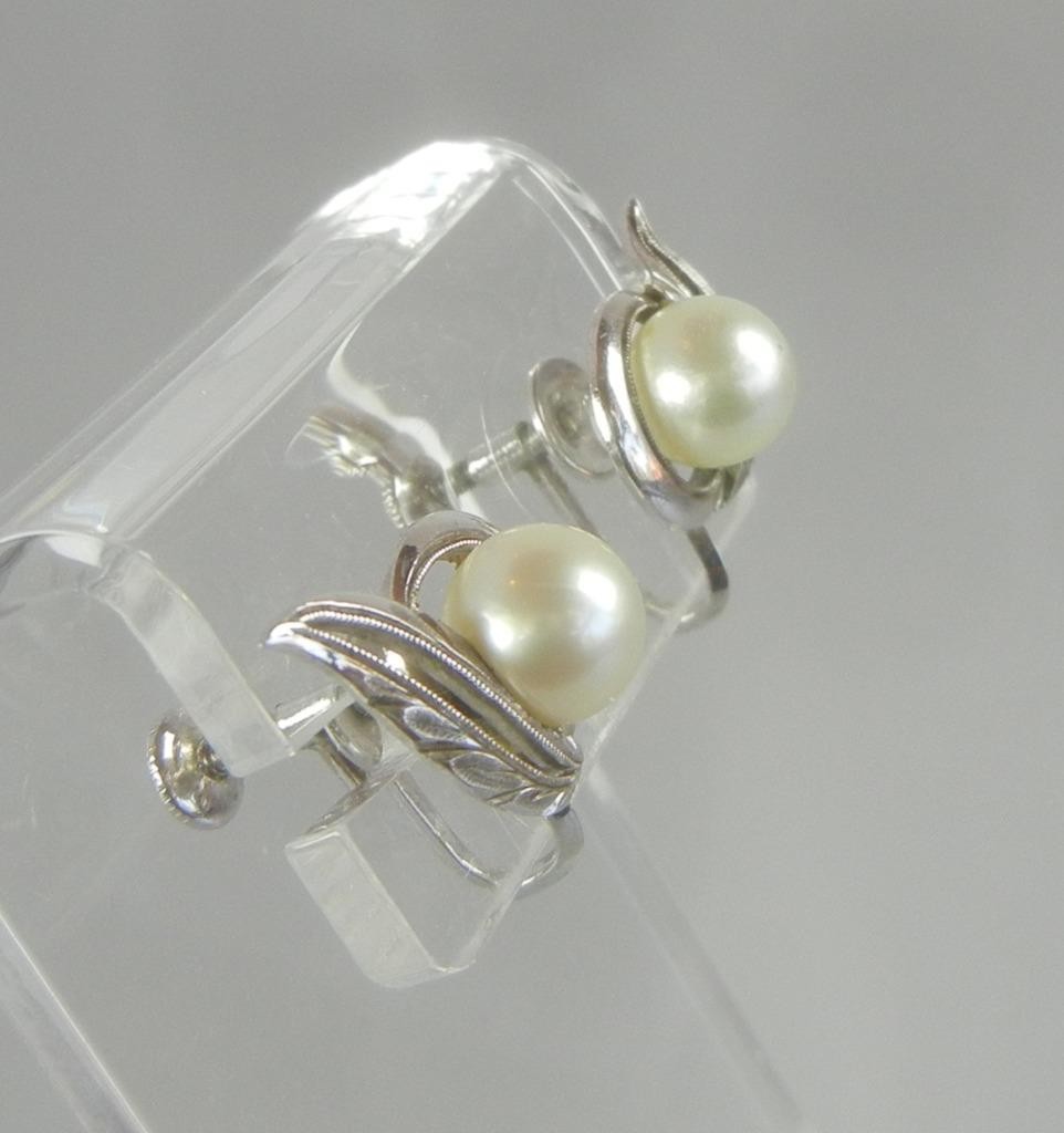Mikimoto Silver Earrings Cultured Akoya 8MM Pearls Screwback Signed