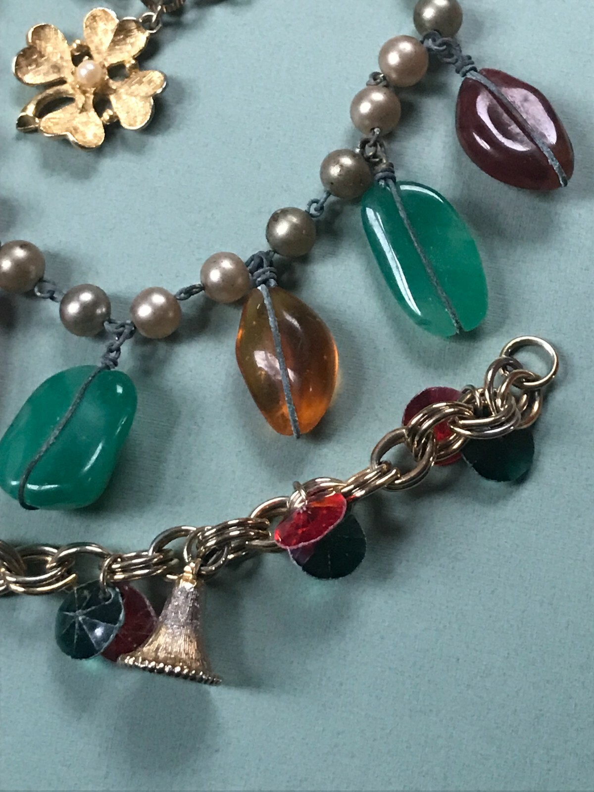 Vintage Lot of Variety Goldtone Four Leaf Clover Wire Wrapped Glass Charm Bracel