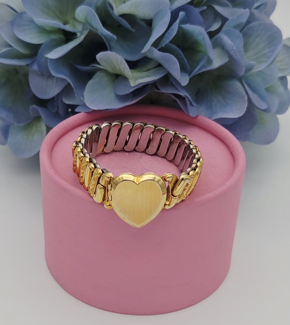 Locket Vintage Sweetheart Bracelet Antique Heart GF Expansion No Monogram Sleek