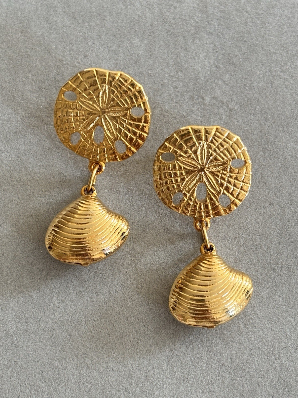 Vintage Gold Tone Shell and Sand Dollar Drop Earrings 39mm Long Great Condition