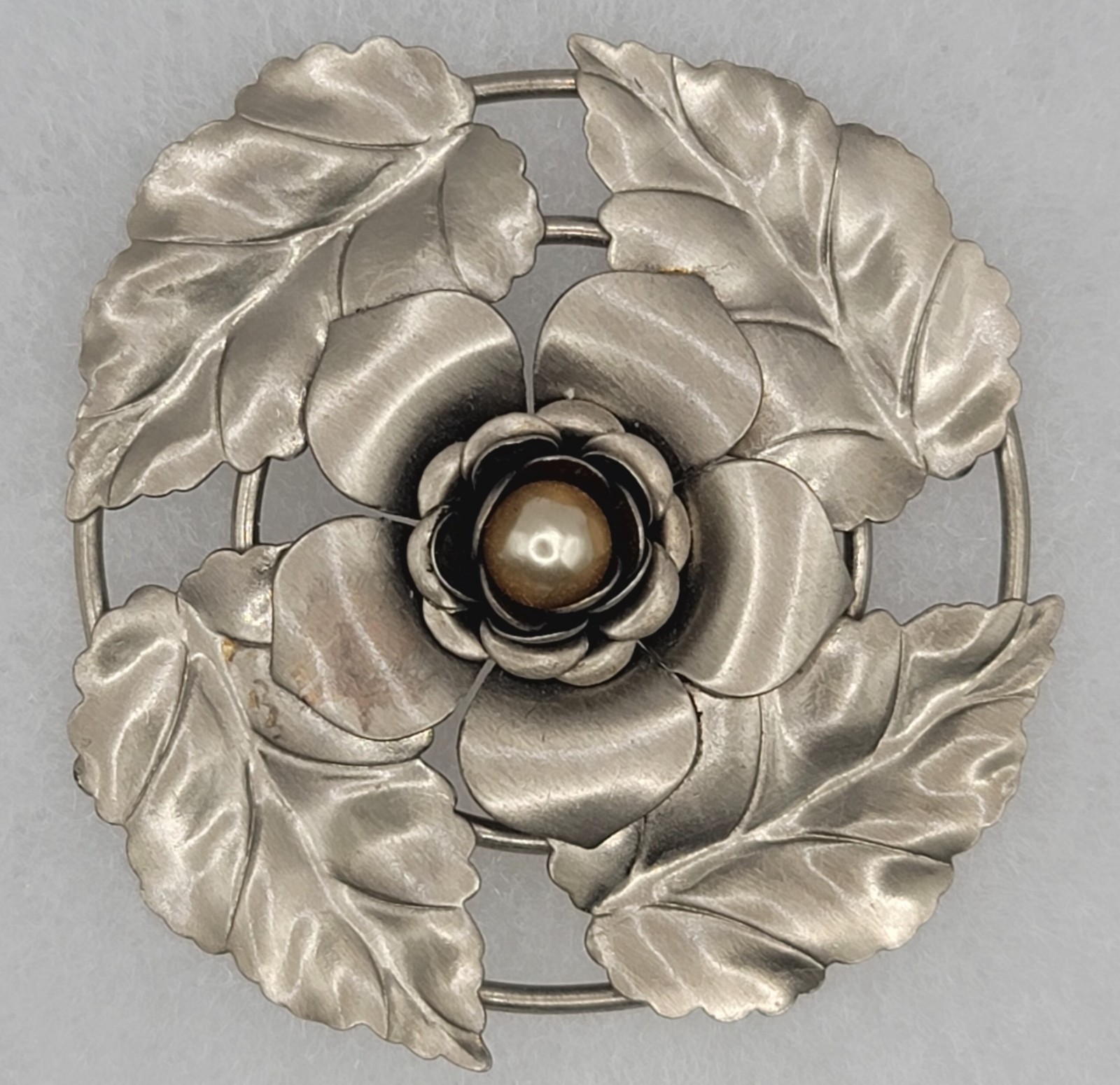 Vtg Flower Faux Pearl Center 3D Silver Tone Petals Gorgeous Detail 2.25 Inches