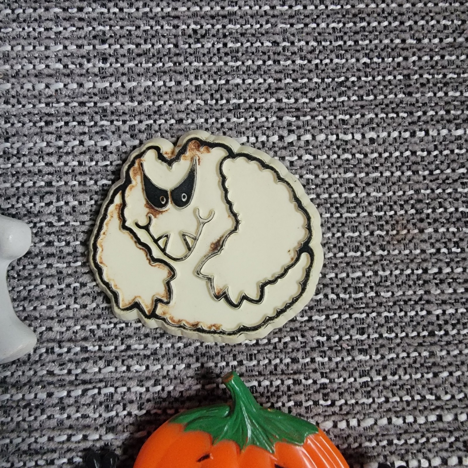 Vintage Halloween Pin Lot Pull String Jack O Lantern Ghost Hallmark Fun World