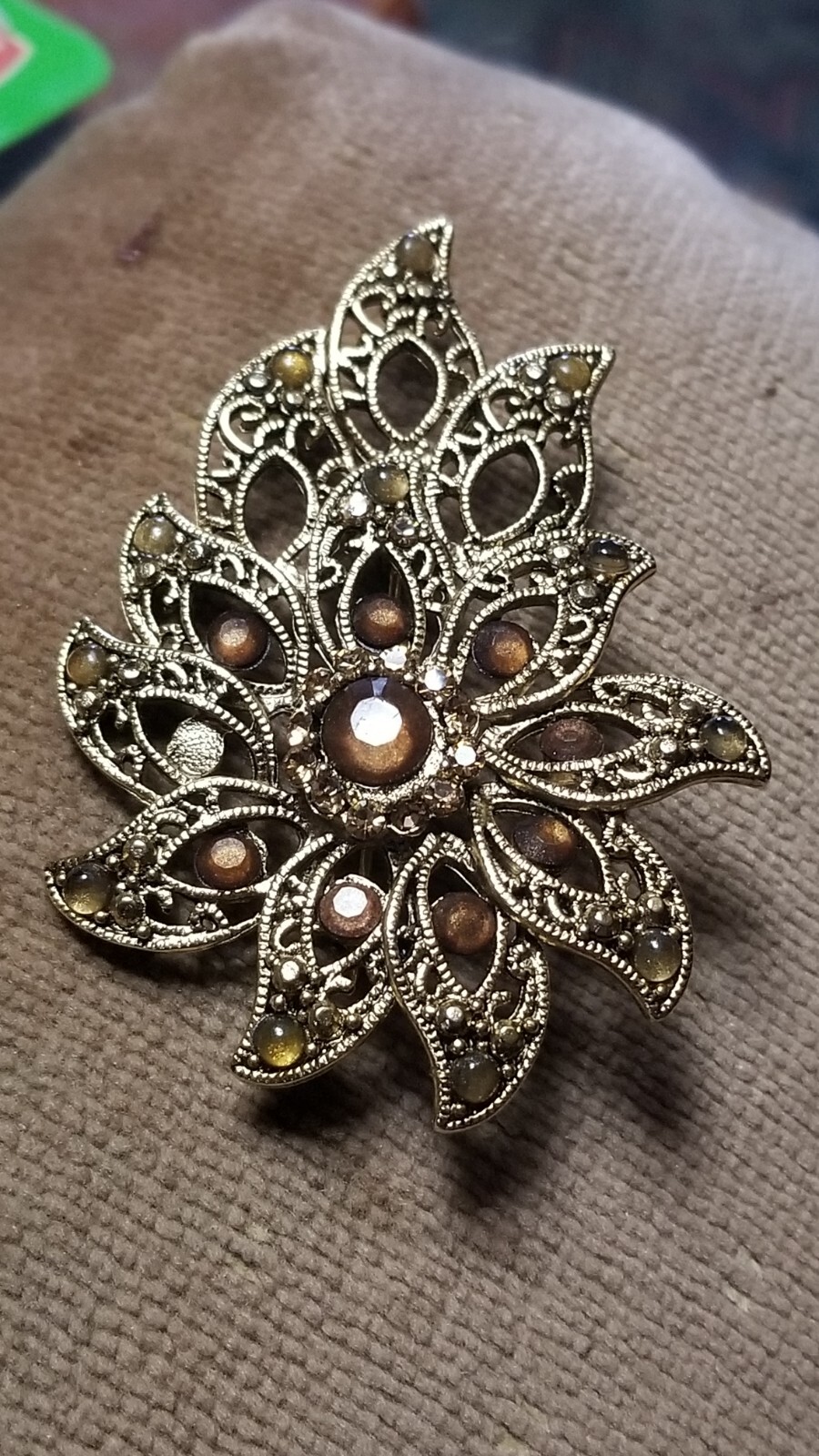 Vintage Antiqued Gold tone Floral Peach Brown Rhinestone Brooch Pin