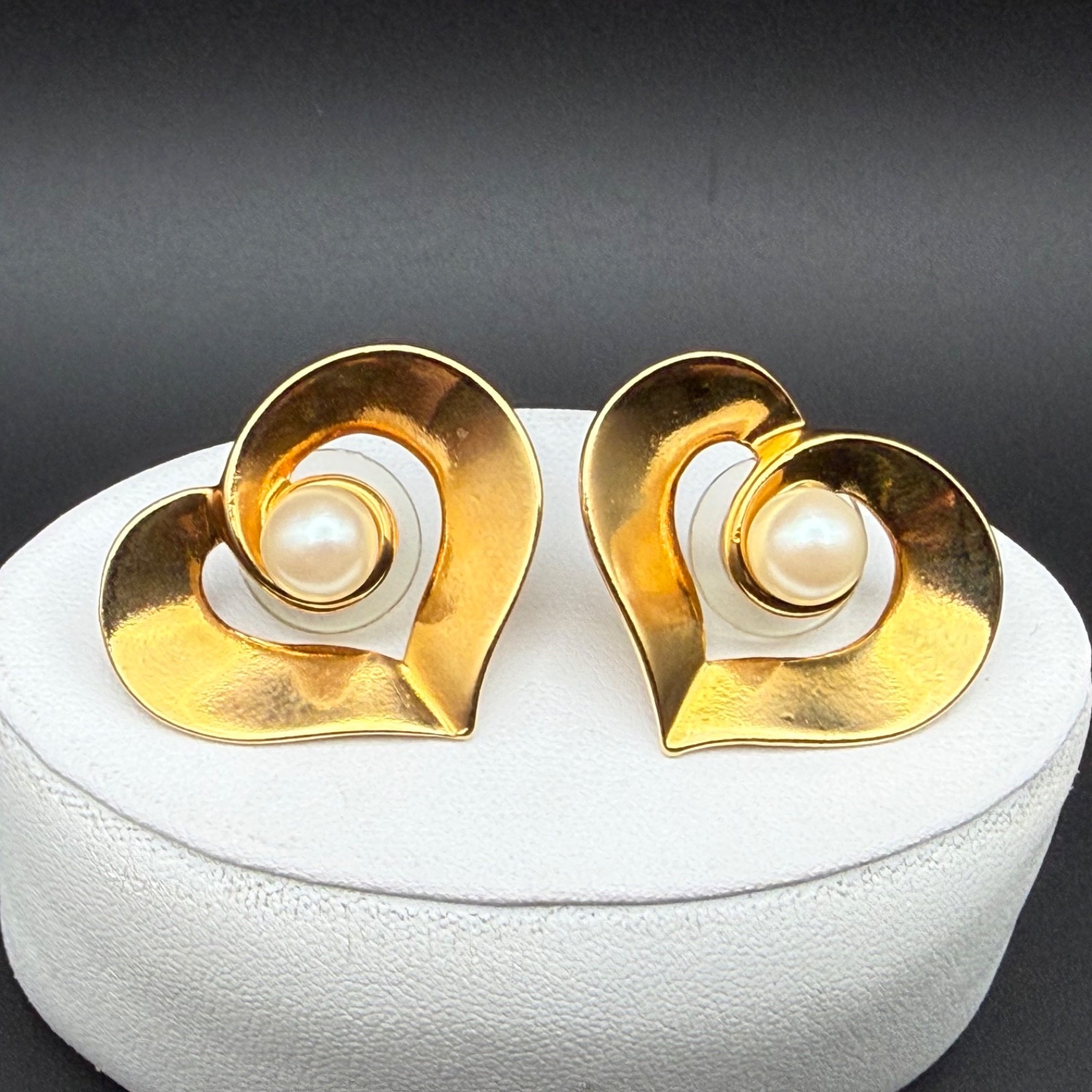 Vintage Open Heart Faux Pearl Stud Pierced Earrings Convertible Gold Tone Jacket
