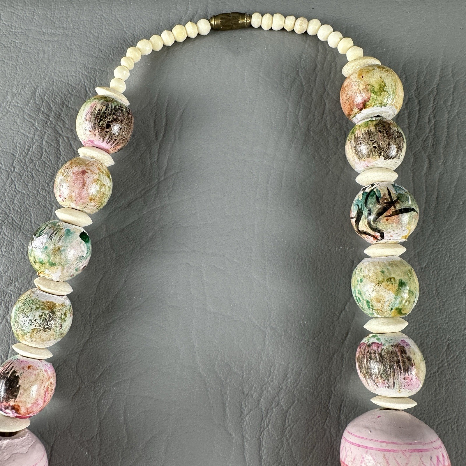 Vintage Hand Painted Necklace Bird Bead Artisan Wood 27”