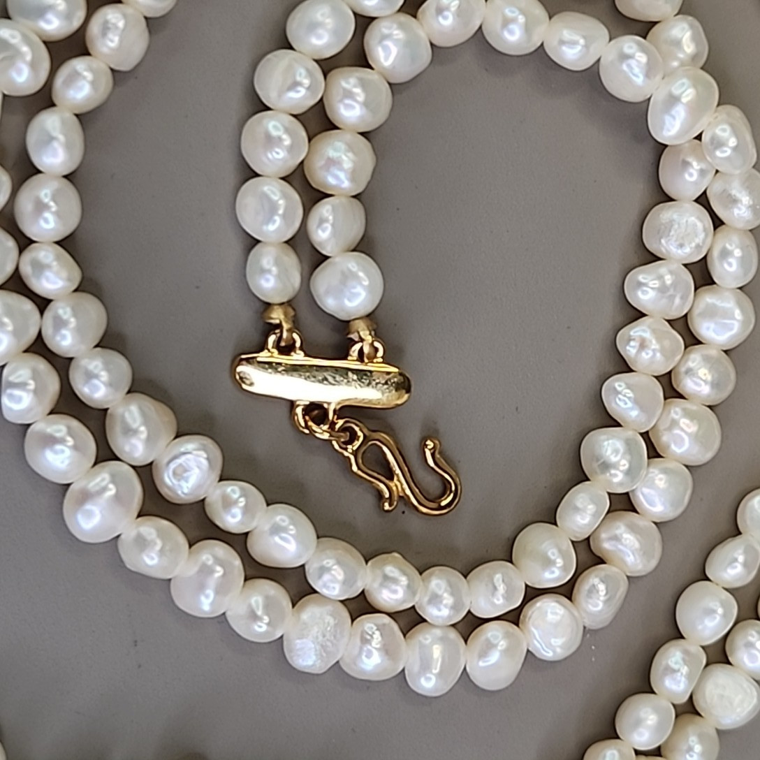 Vintage Freshwater Pearl Necklace White Double Layered Nine West 18″