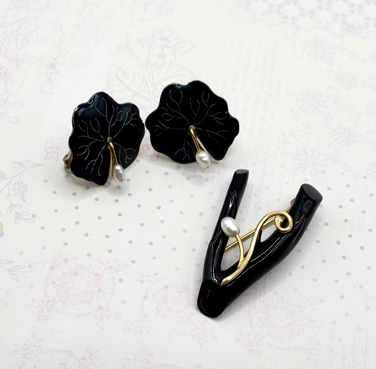 Vintage 14K Gold Pearl & Black Coral Branch Brooch & Earrings Set