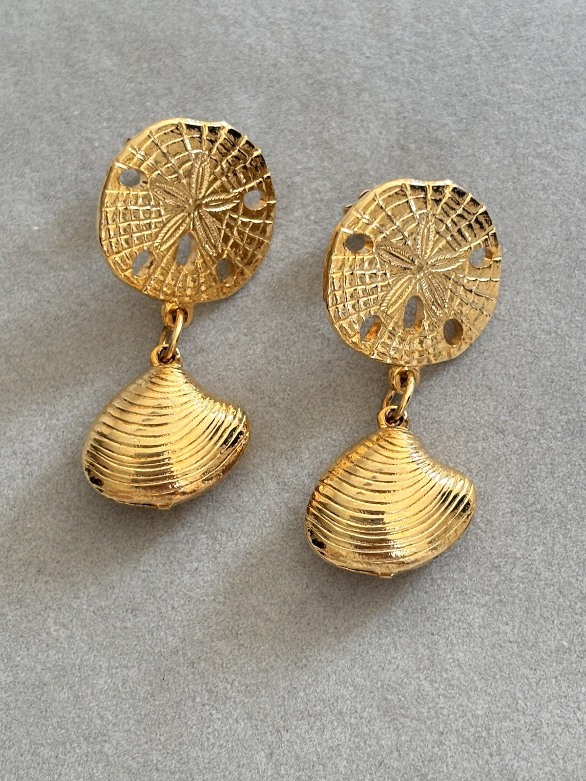 Vintage Gold Tone Shell and Sand Dollar Drop Earrings 39mm Long Great Condition