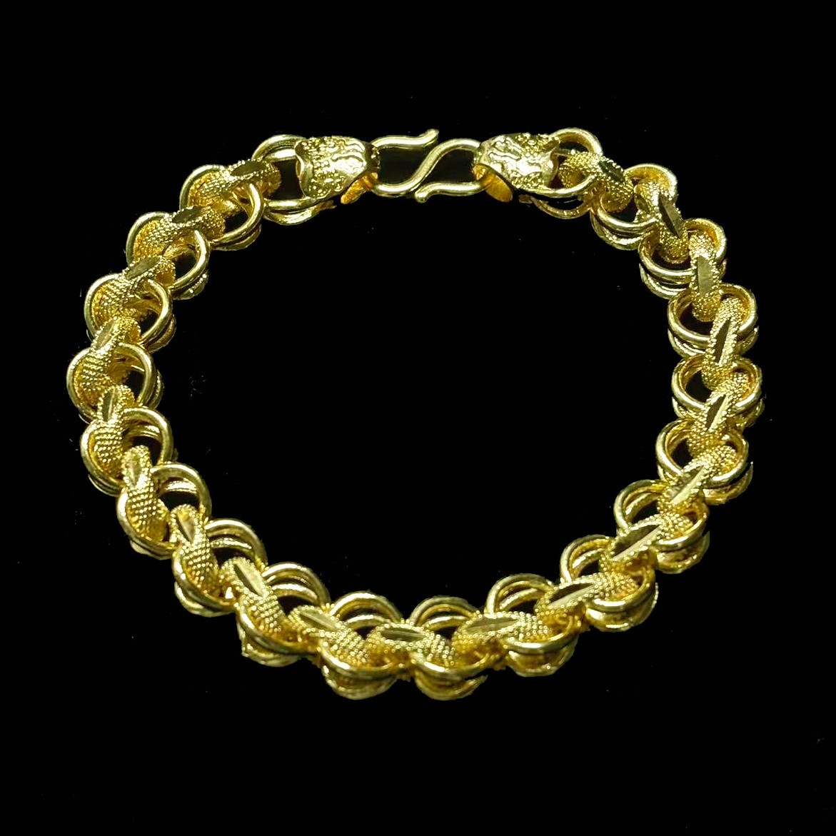 Golden Gold-plated (NOT SURE) Bracelet Chain marked ‘ 999 ‘, Width 10mm, 8 inch