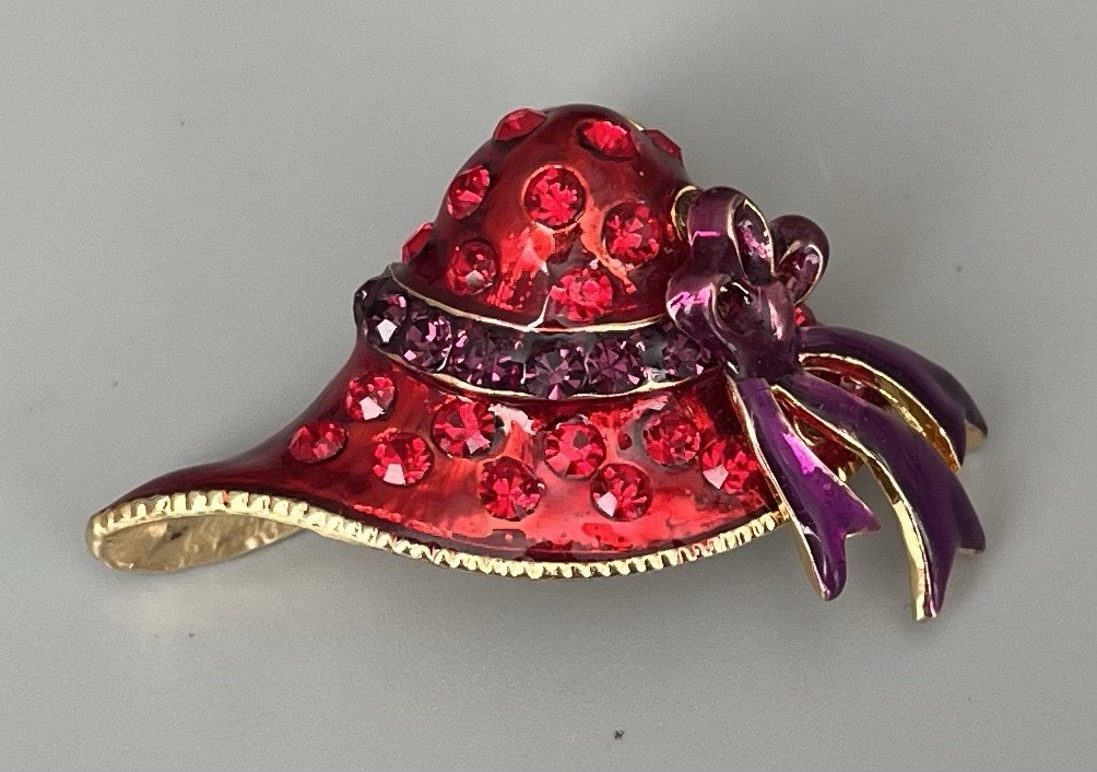 VTG Red Hat Pin Back-Tie Tac Brooch Red Rhinestones Enamel Purple Bow 1.75”