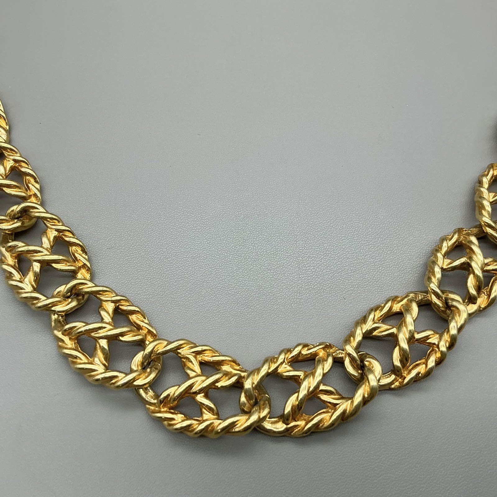 Anne Klein Necklace Gold Tone Chunky Statement Chain Textured Twisted Links 20″