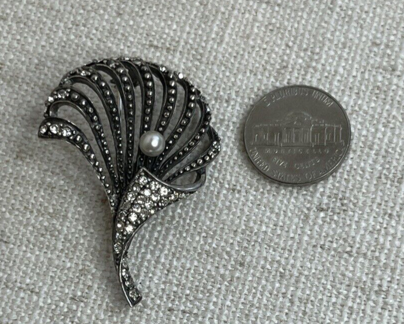 Floral 925 Sterling Silver & Clear Rhinestones Brooch Pin With Single Pearl