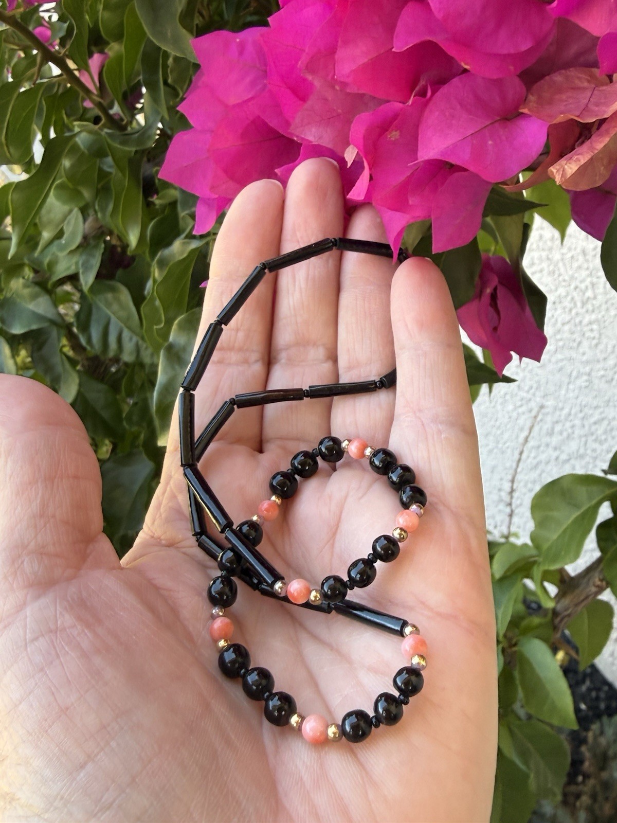 Vintage Angel Skin Coral & Black Coral Gold Tone Bead Accent Necklace Elegant!