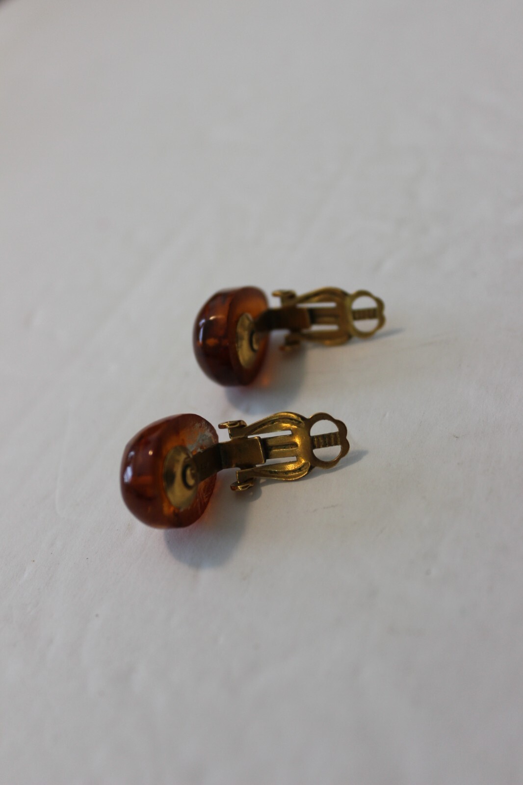 Vintage Gold Tone Amber Tear Drop Clip On Earrings 3/4 x 1/2 x 3/8 Inches Each