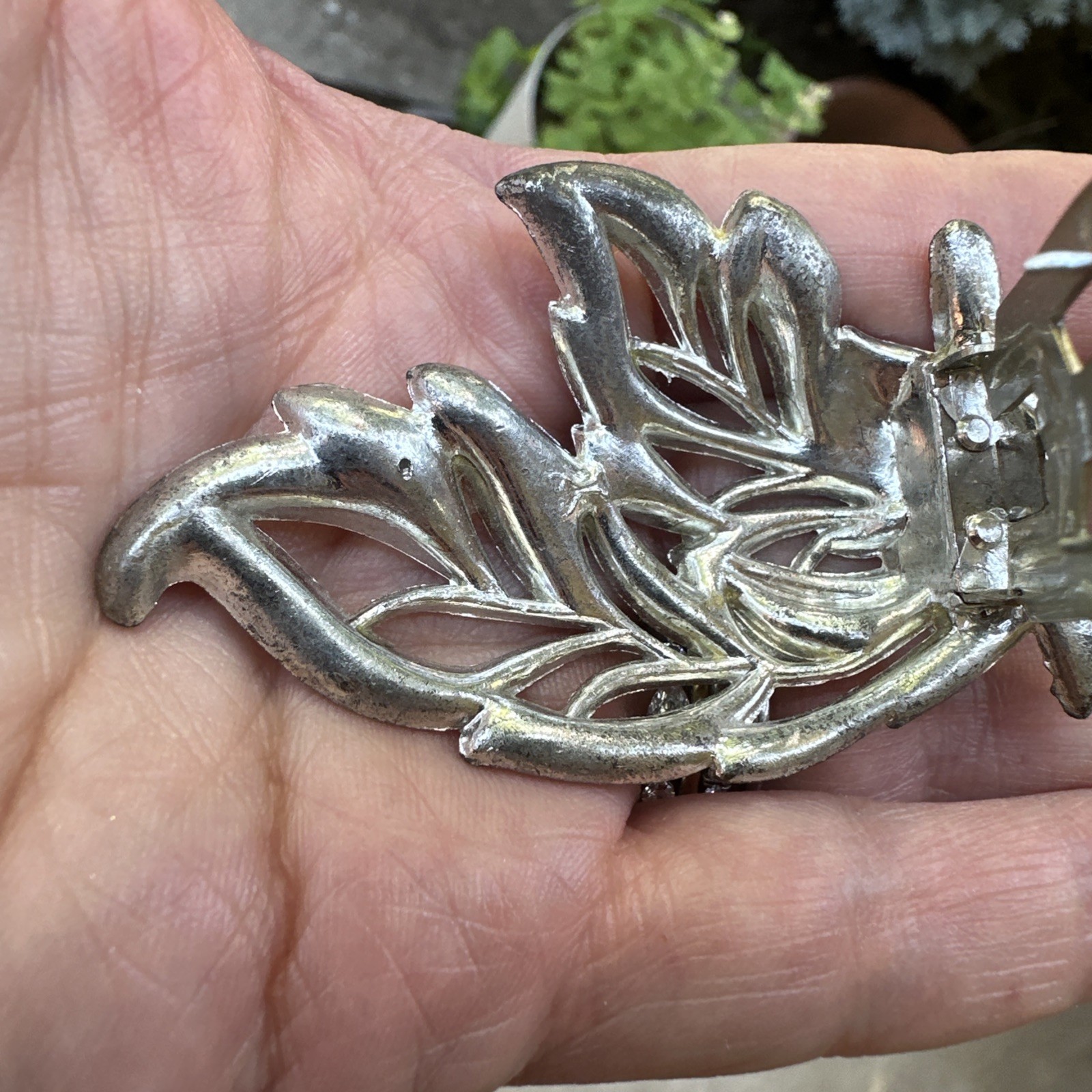 Vintage Filigree Hinged Brooch Scarf New England Glass Works Crystal