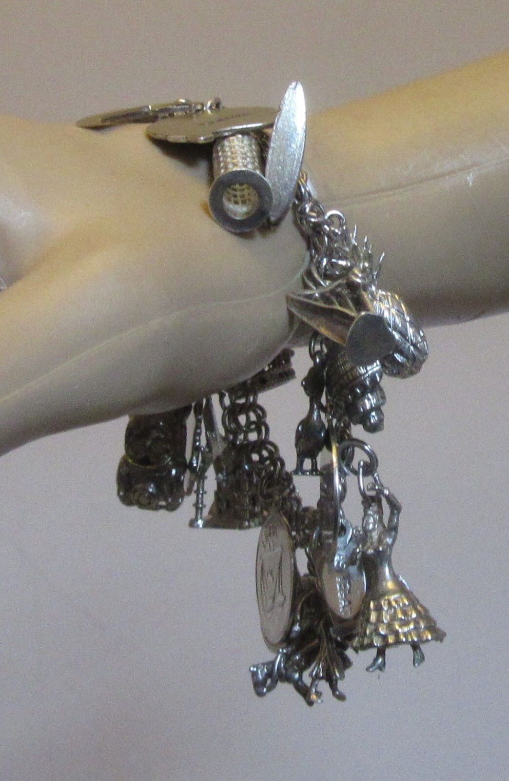 Vintage Sterling Silver Charm Bracelet Loaded 24P Buildings Travel 3D Full 92g