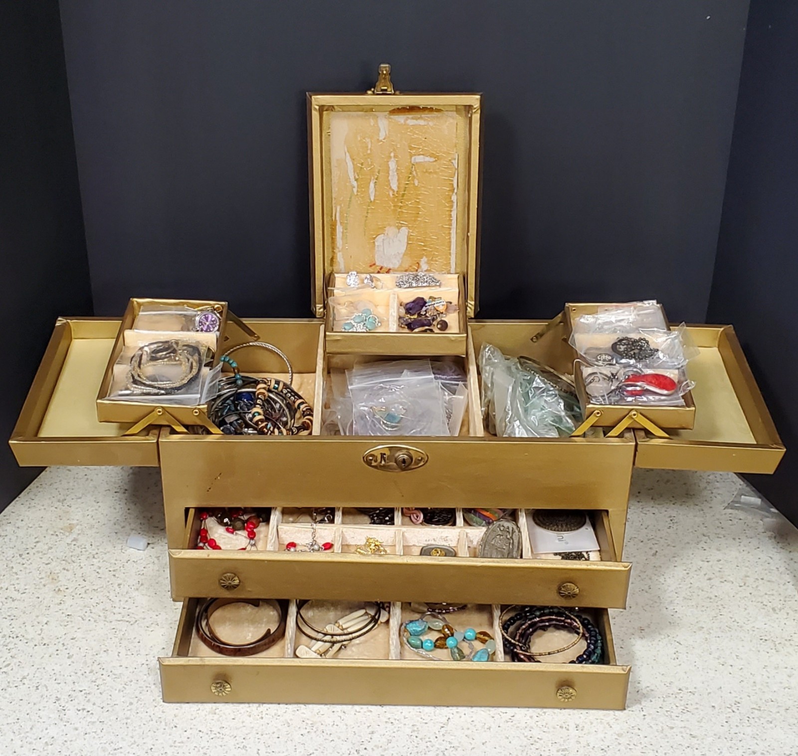 Vintage Estate Costume Jewelry Lot Retro MCM Modern Gold Silver Color (shelf)