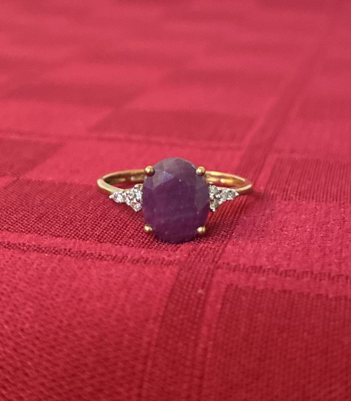 Vintage 10K Yellow Gold Red Ruby Diamond Size 8 Ring 2.2g
