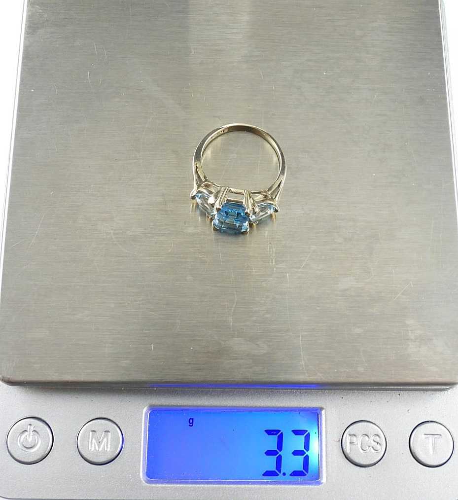 Vintage Solid 10K White Gold Ring 3 Stones Blue Topaz Gemstone Fine Jewelry