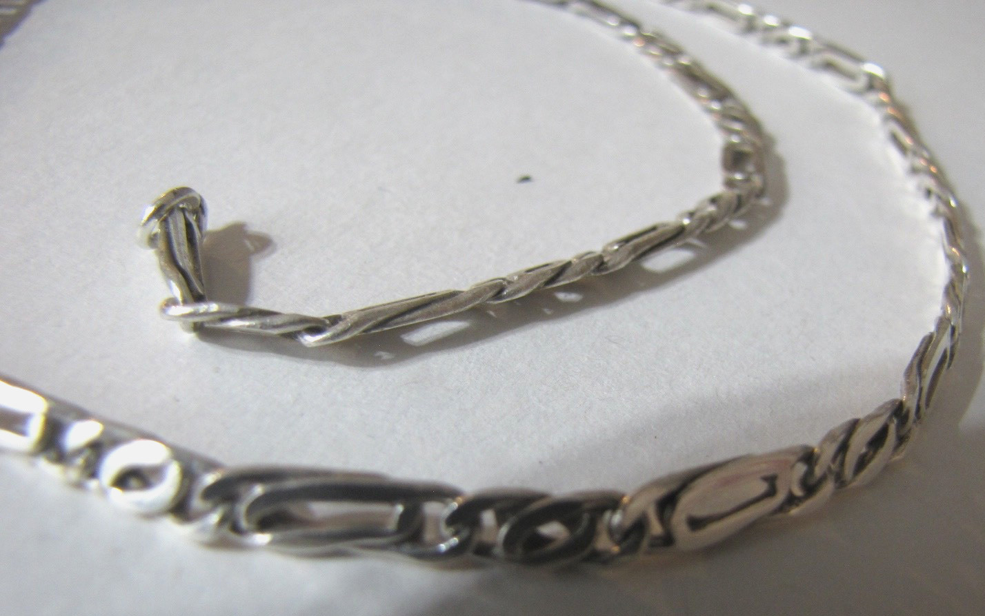 Sterling Silver Figaro Chain Necklace 20″ 4.6mm 18.9 Grams Vintage Italy Style