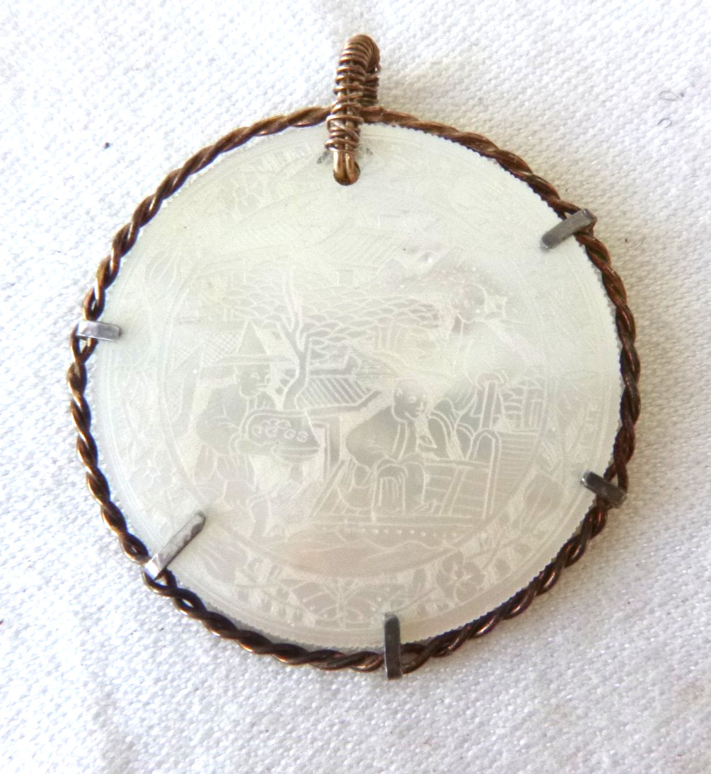VTG Asian Artisan Mother of Pearl 1 3/8″ Disk Pendant Etched Scene Both Sides