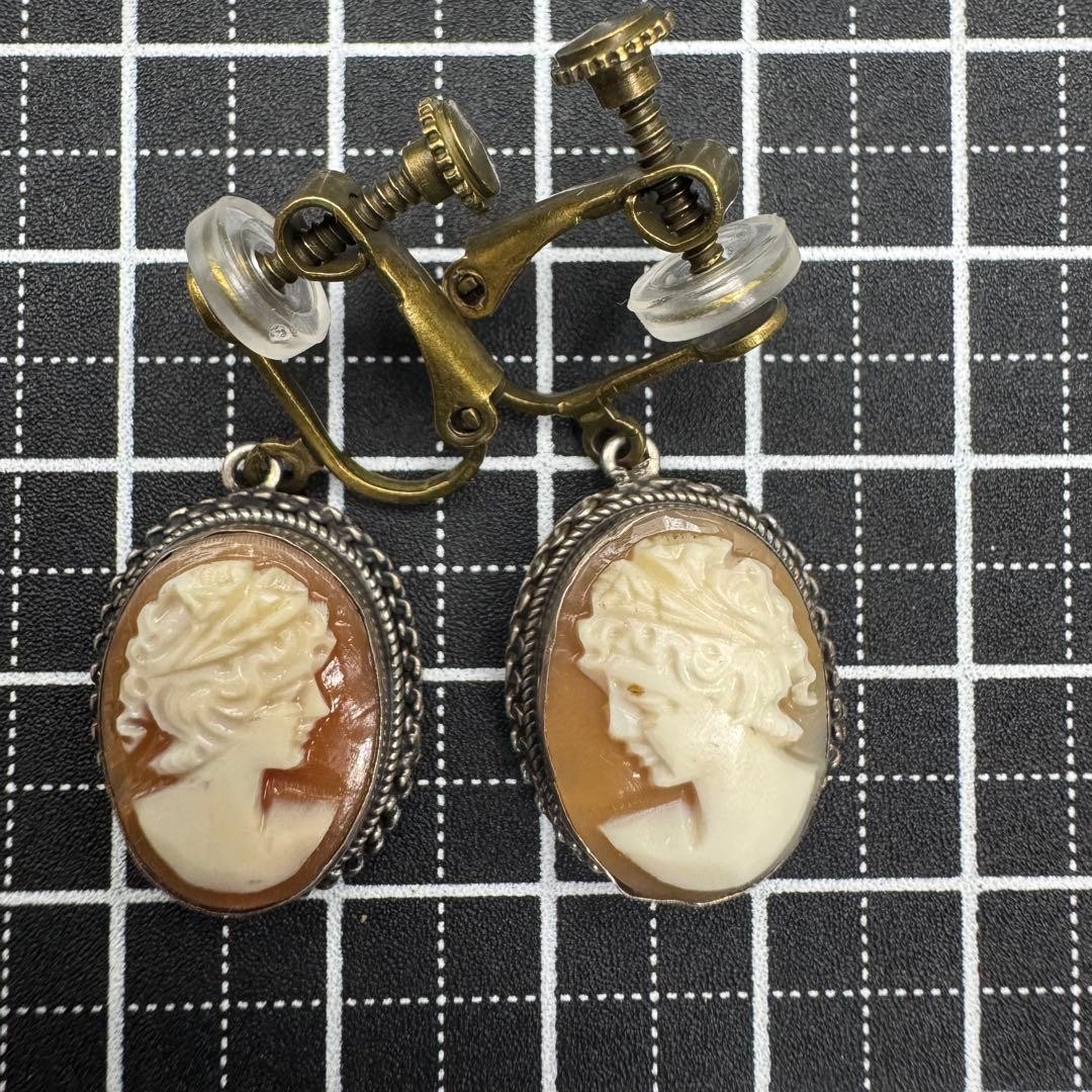 Shell Cameo Vintage Earrings, Pair (Men’s And Women’s), Different Designs On