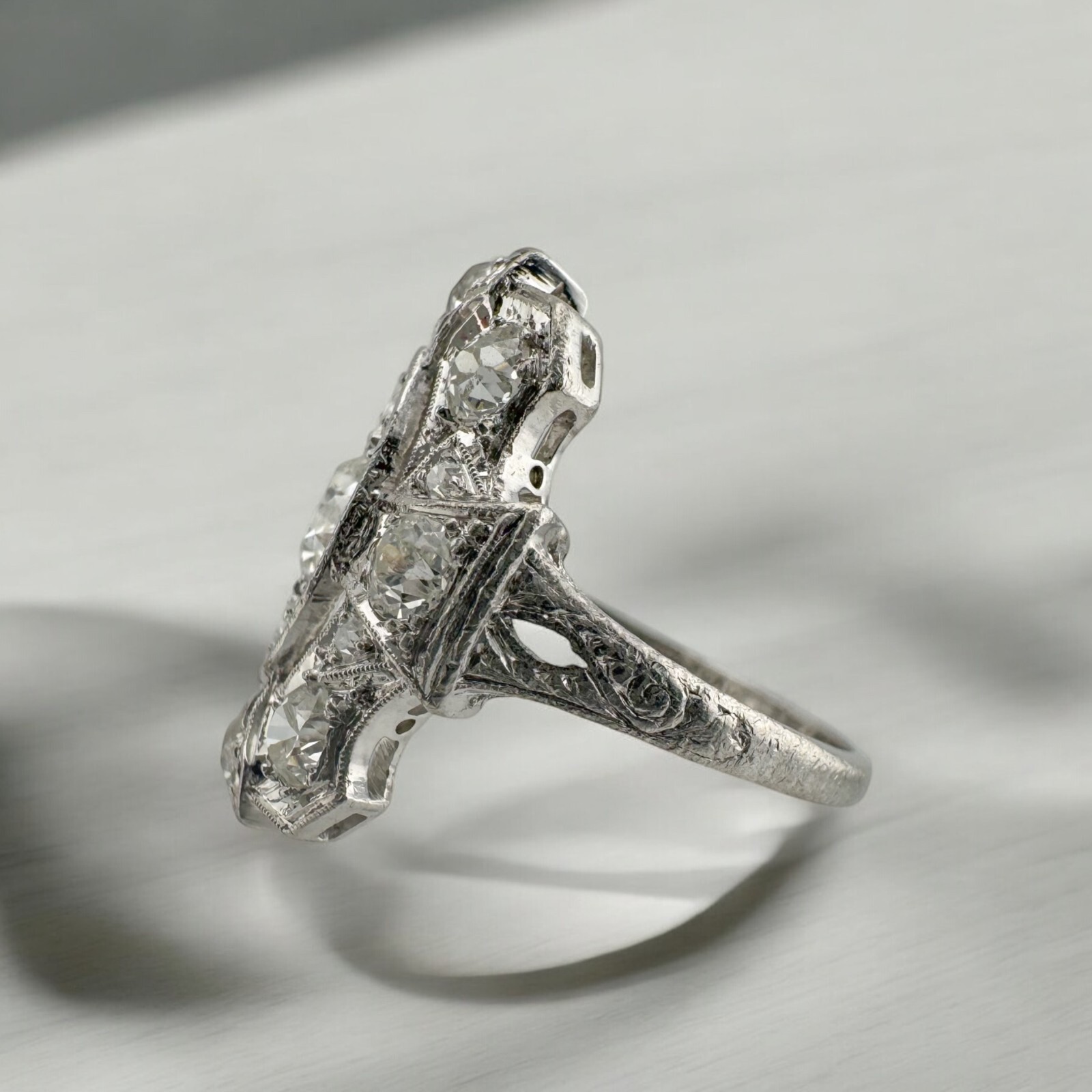 Gorgeous Art Deco Vintage Platinum 900 Antique Old European Cut Diamond Ring
