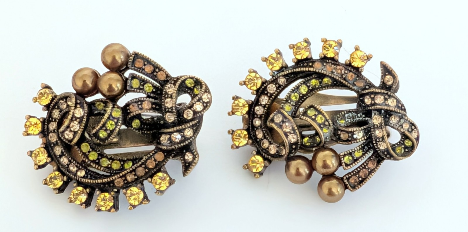 Vintage 80’s Fall Colors Rhinestone Faux Pearl Spiral Clip Earrings