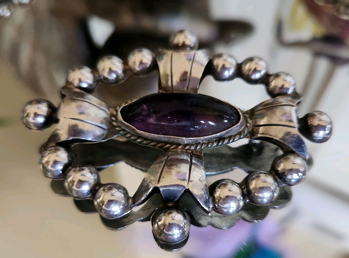 One-of-a-kind Stunning STERLING SILVER MEXICO 980 AMETHYST PENDANT/BROOCH!