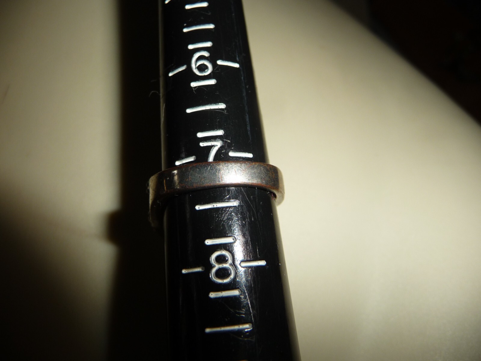 FAUX DIAMONDS & BLACK STONES SILVER TONE Sz 7 3/4″ W #19/11AG