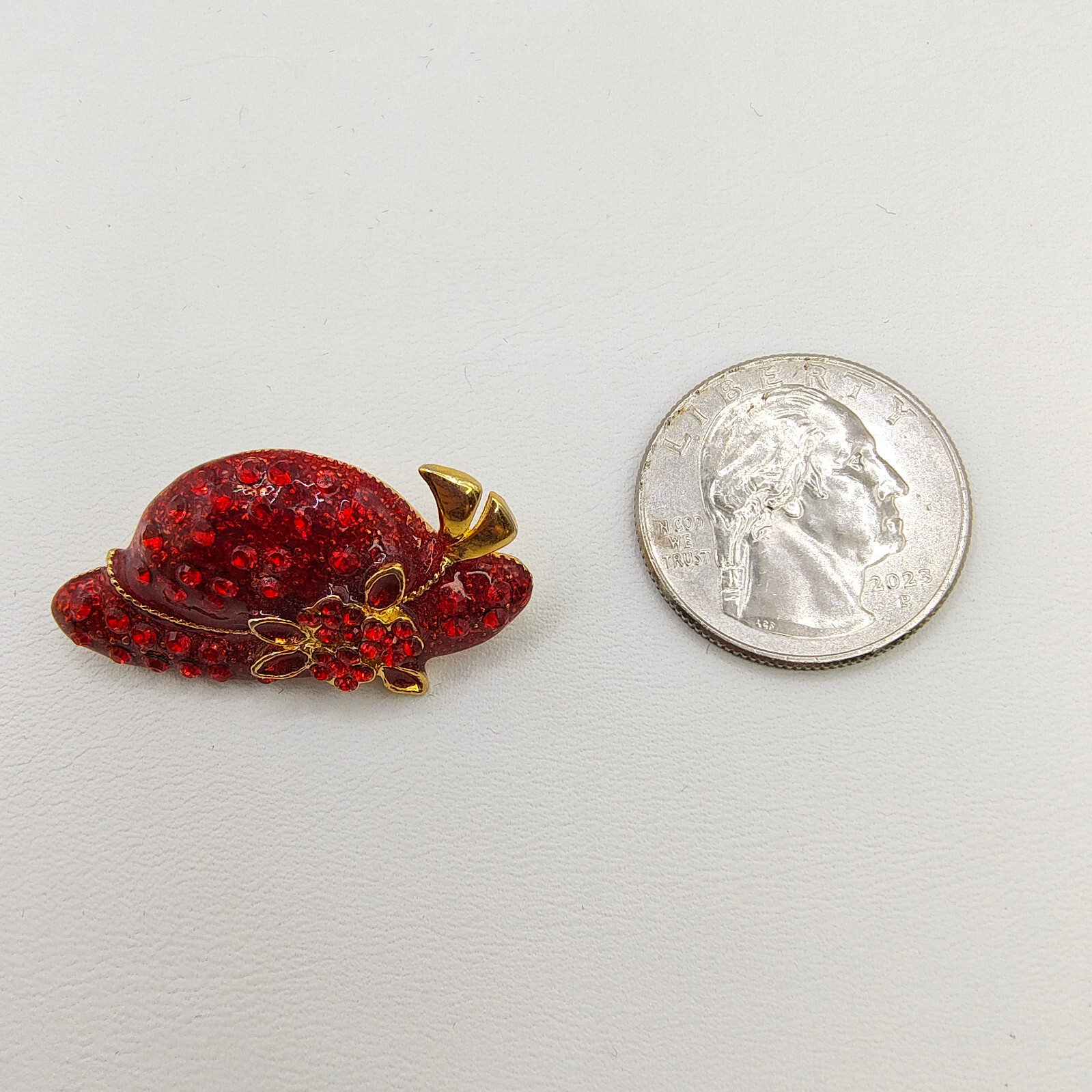 Vintage Red Hat Society Lapel Pin Brooch Enamel Rhinestone Gold Tone 1.5″