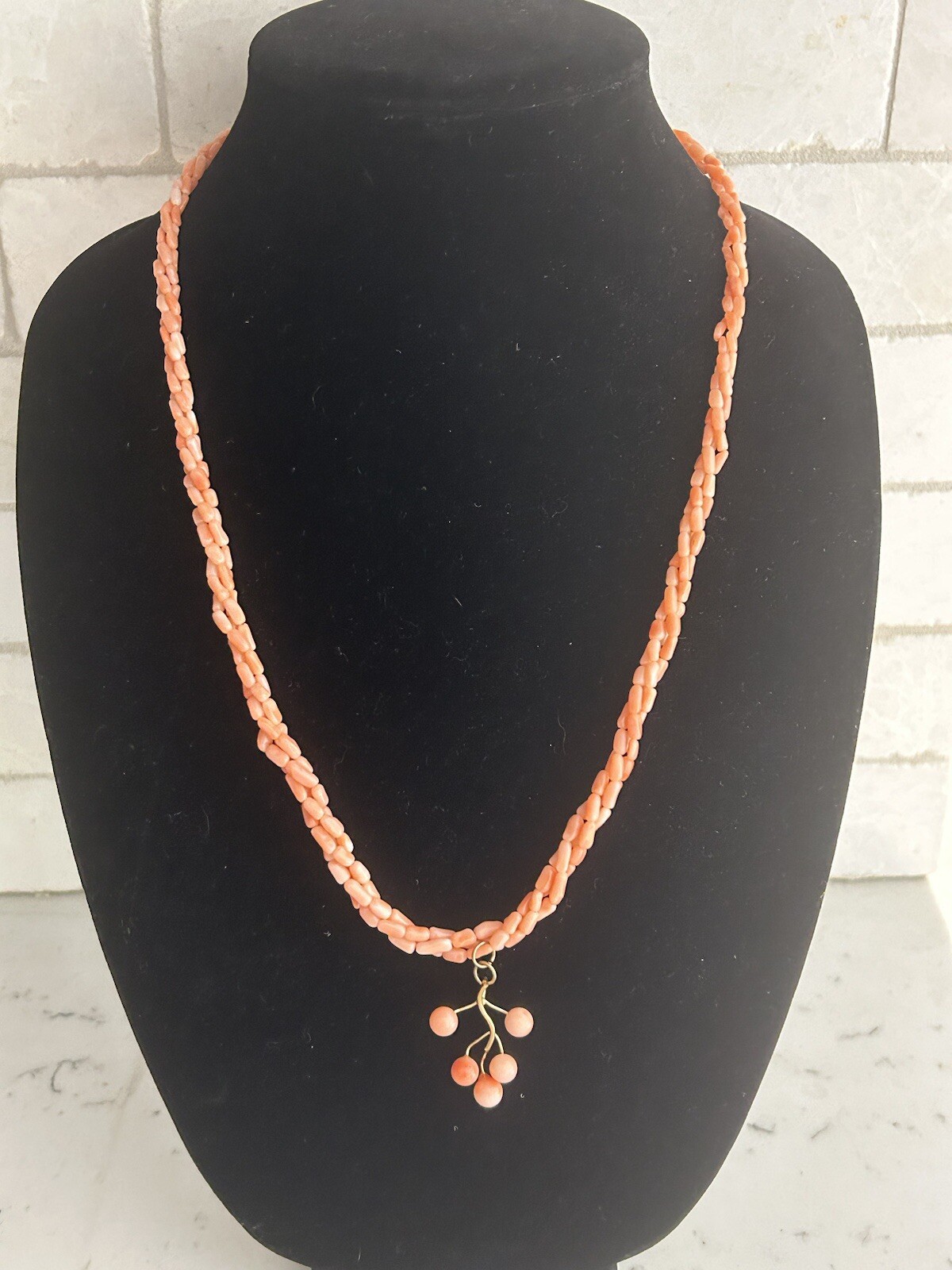 VTG Angel Skin Coral Tube Twisted Strand Necklace Pendant Genuine Pink Art Deco