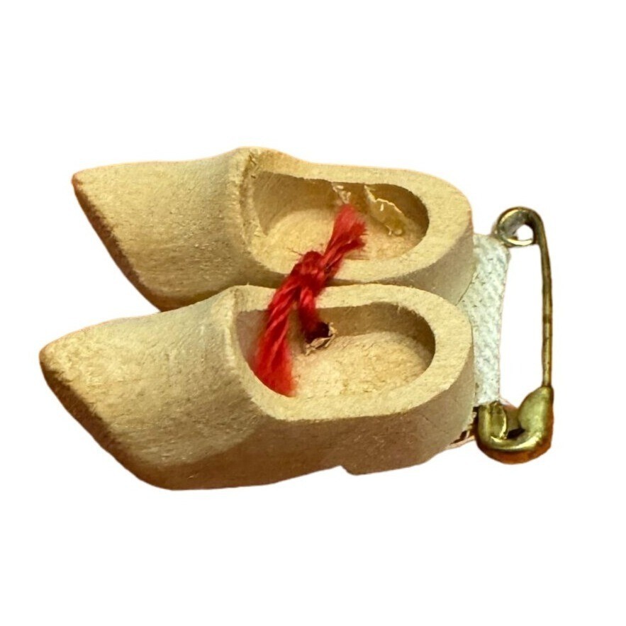 Miniature Wooden Clogs Pin Dutch Souvenir Handcrafted Vintage Collectible Brooch