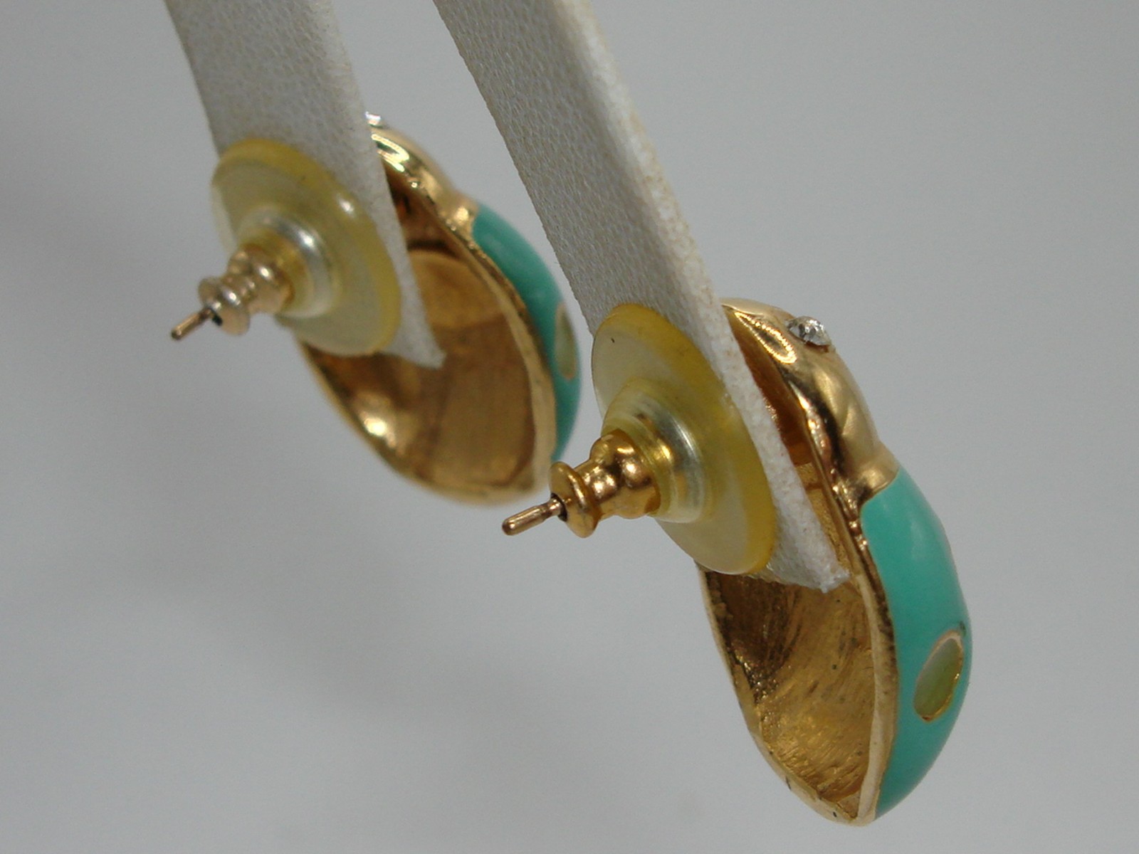 VINTAGE GAY BOYER ENAMEL BEETLE PIERCED EARRINGS!