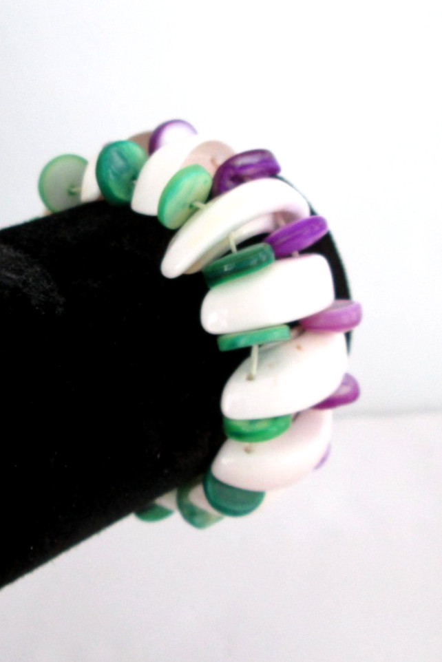 Genuine Shell Stretch Bracelet 7.5″ Chunky Beach White Purple Green Boho