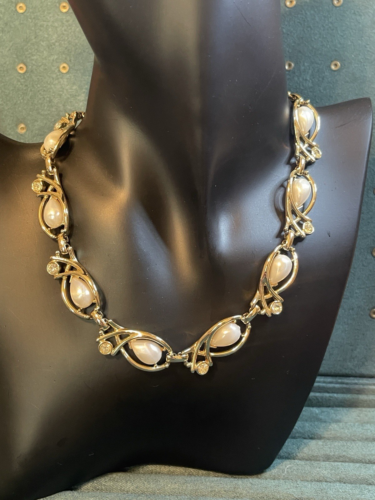 Vintage Gold-Tone Modernist Faux Pearl Rhinestone Necklace & Clip On Earring Set