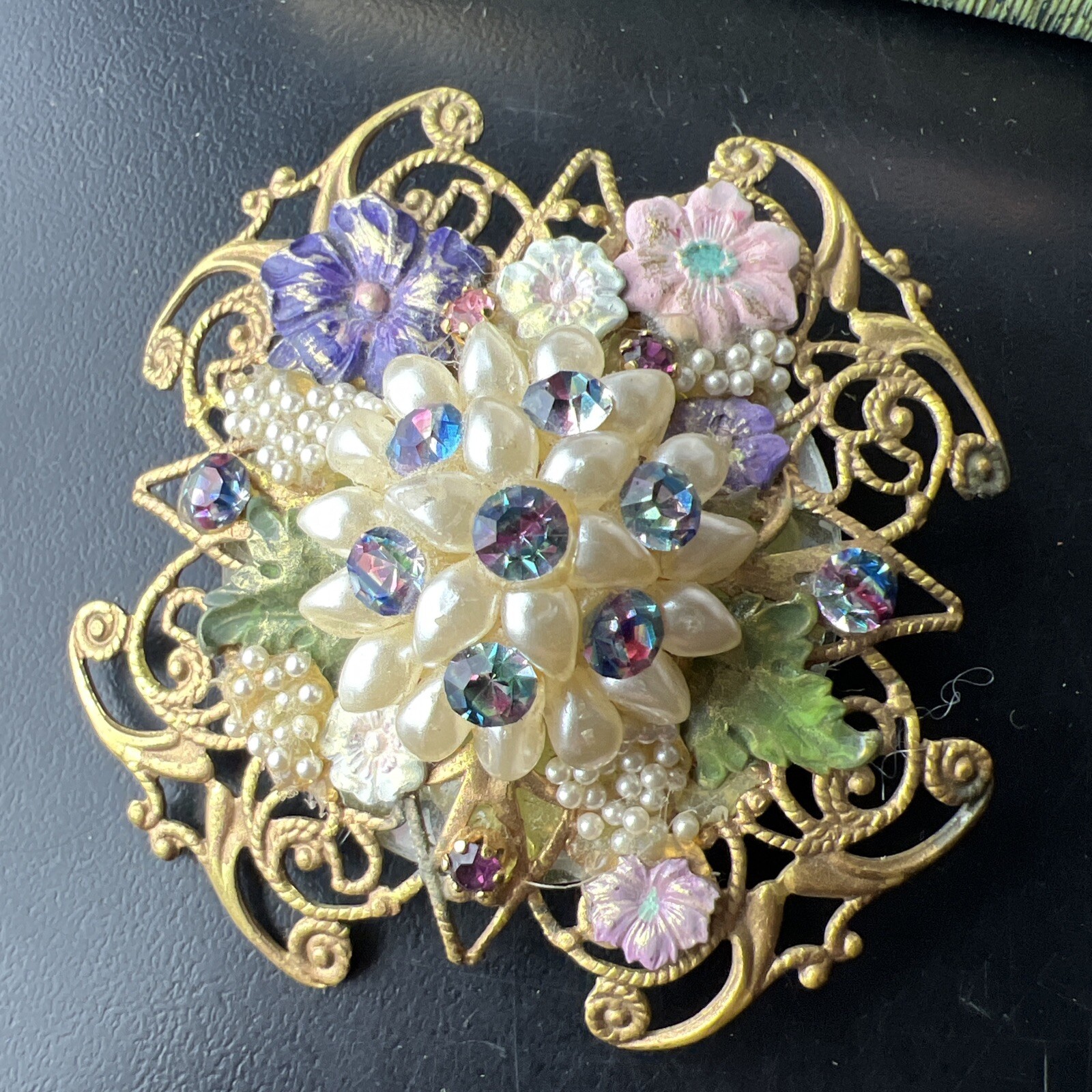 VTG Costume Jewelry Brooch Flowers Pink Purple White Gold 2”