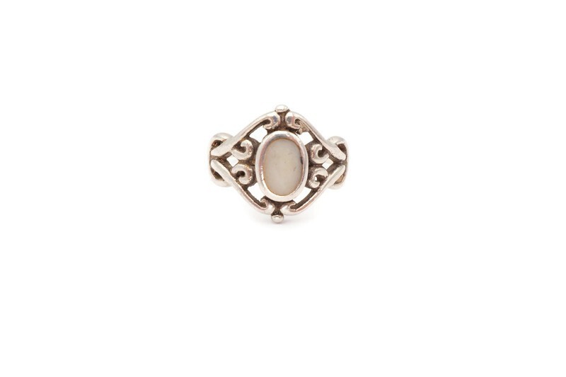Vintage Sterling Silver 925 White Stone Ring Size 5.5 Marsala N6